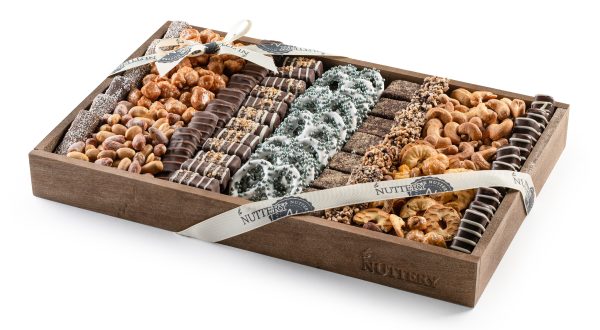 Chocolate Pretzels & Nuts Gift Tray- Medium